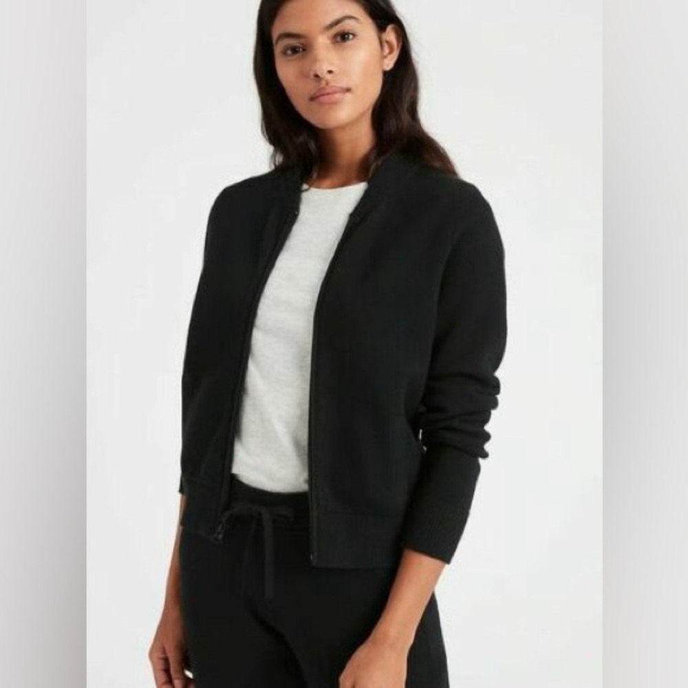 Banana Republic Lenzing Classic Black Knit Bomber Jacket Size Large NWT